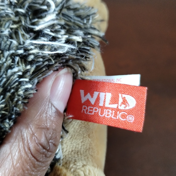 ✓Wild Republic Plush Hedgehog realistic soft plush plushie stuffed animal toy - Picture 9 of 13